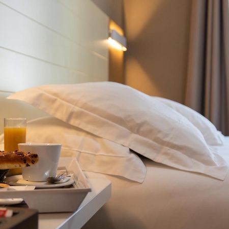 Hotel Amiraute Кан Екстериор снимка