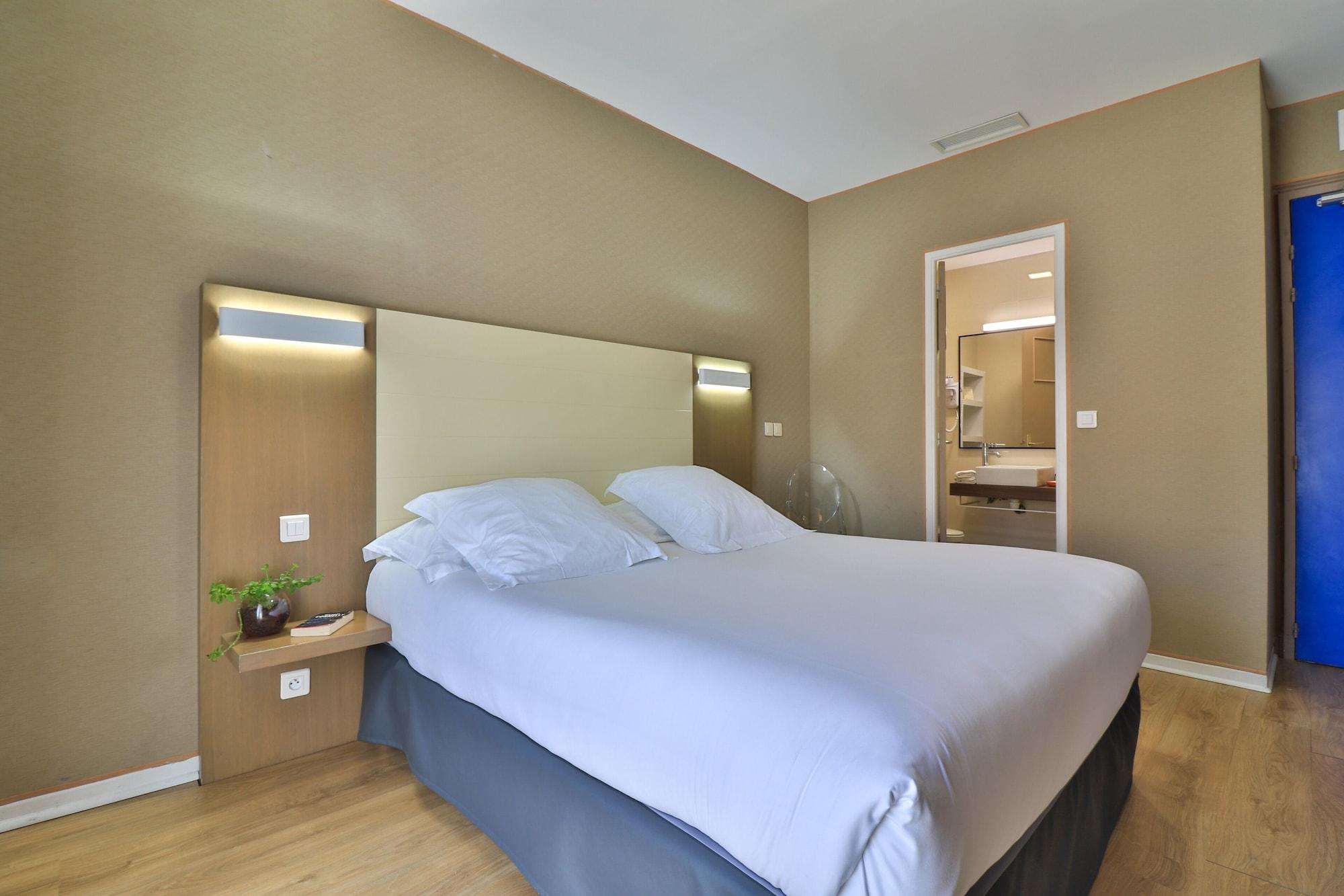 Hotel Amiraute Кан Екстериор снимка