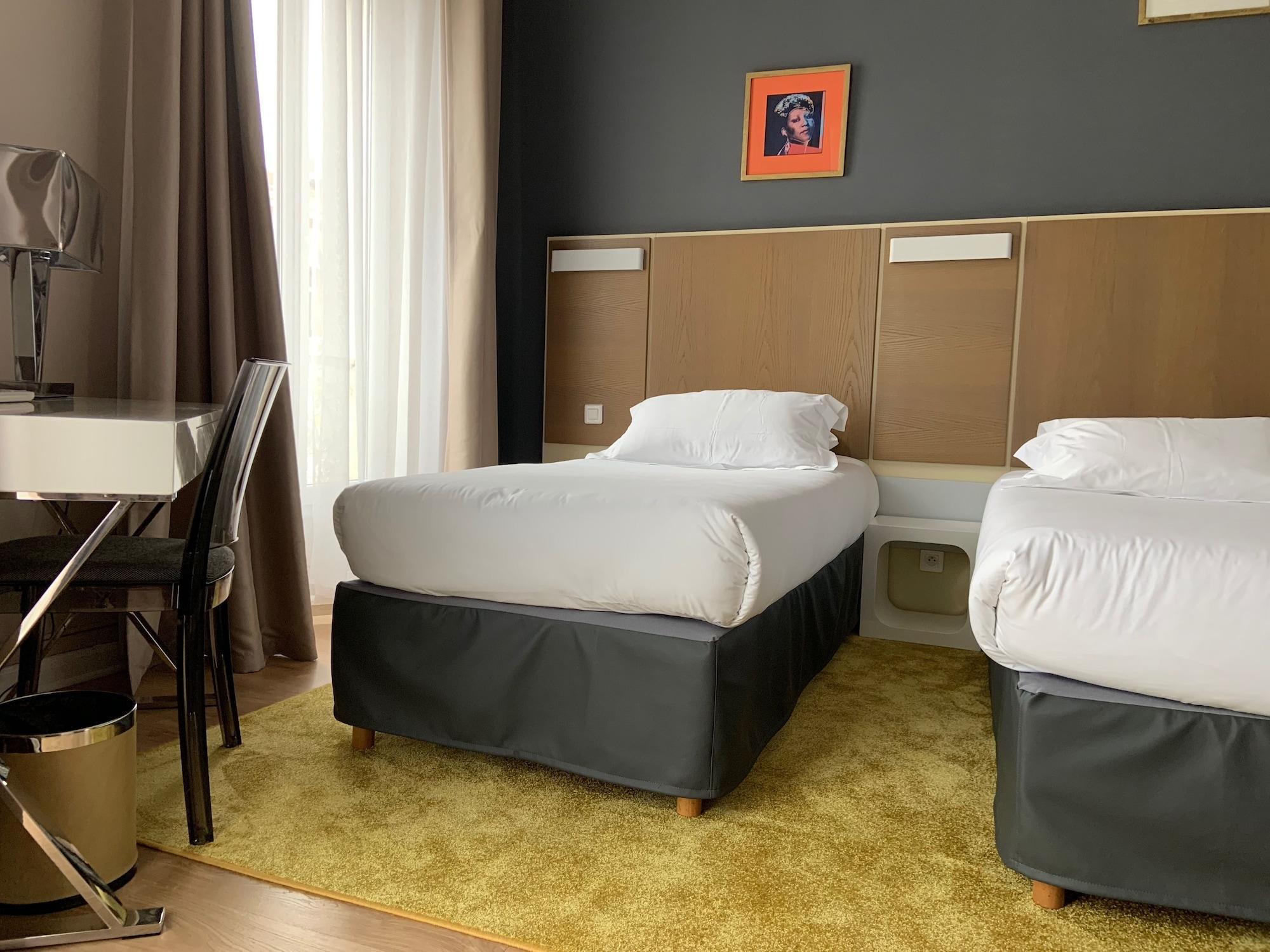 Hotel Amiraute Кан Екстериор снимка
