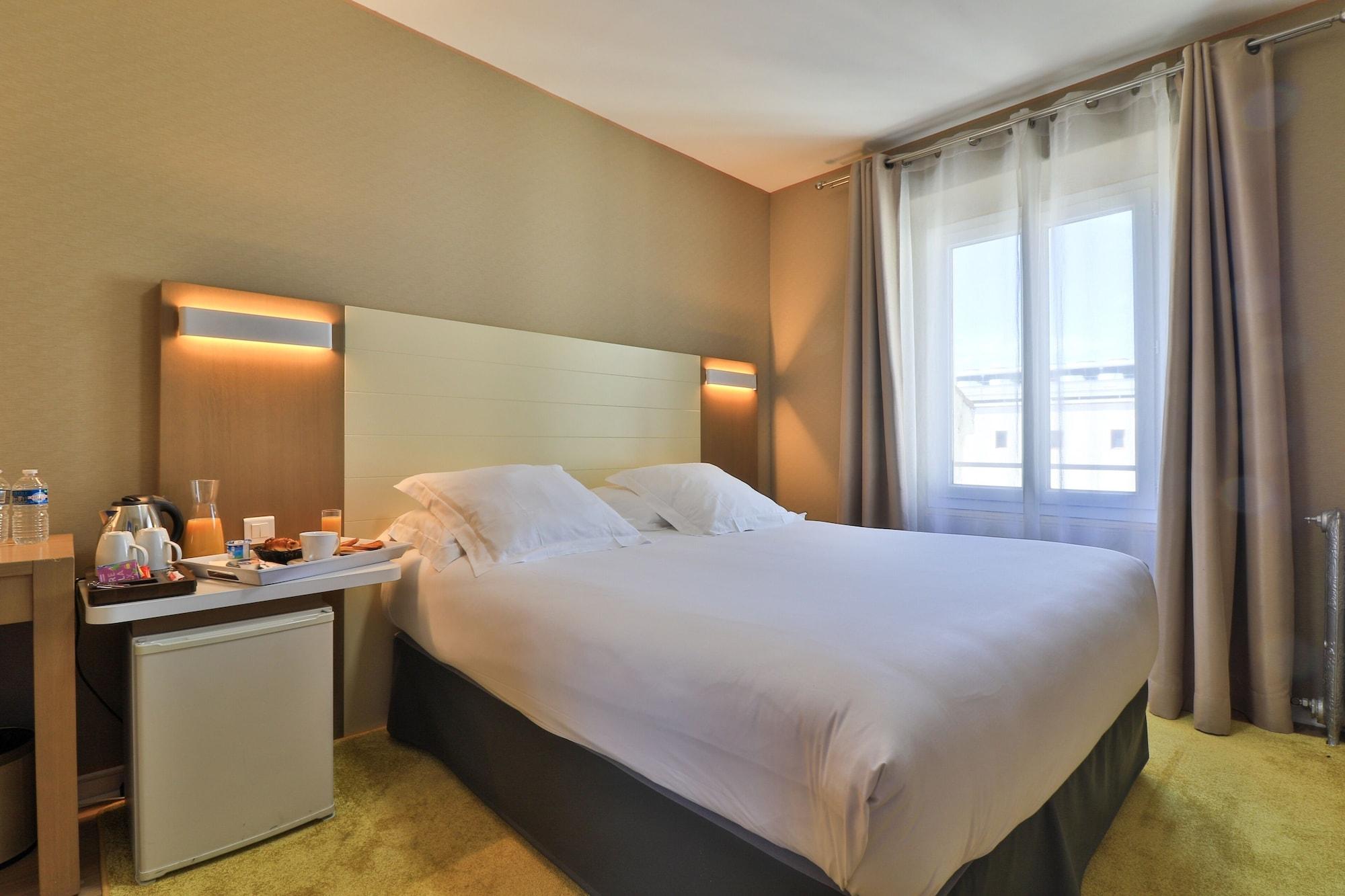 Hotel Amiraute Кан Екстериор снимка
