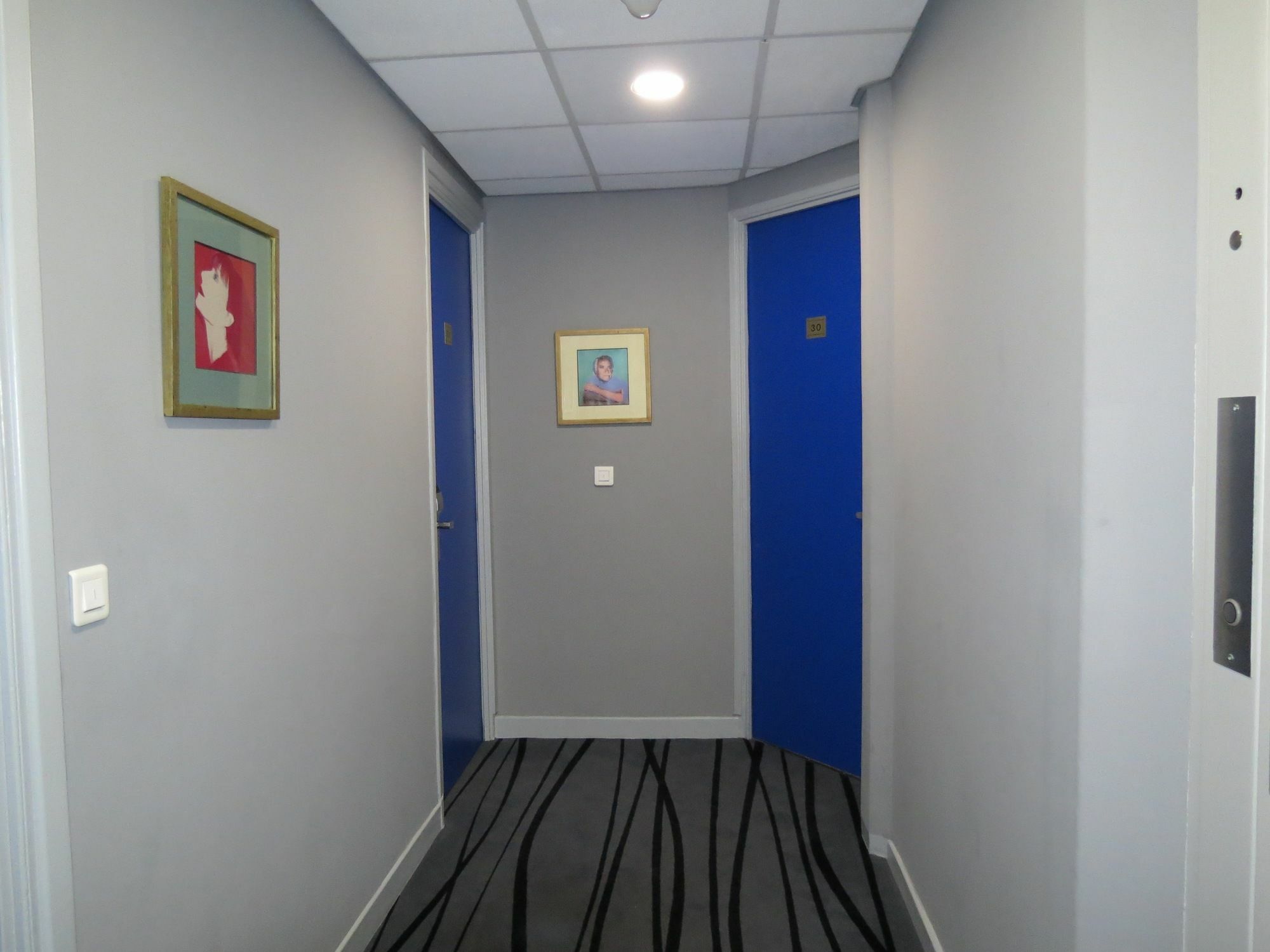 Hotel Amiraute Кан Екстериор снимка